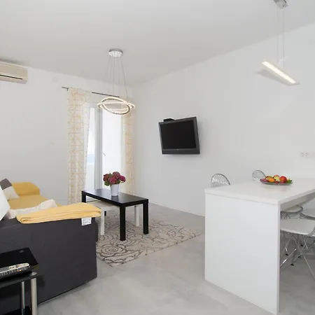 Apartman Tamaris On The *