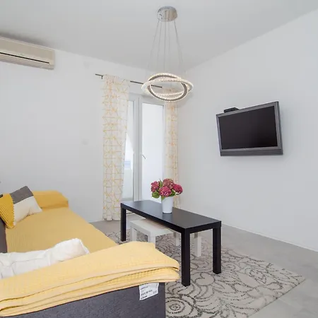 Apartment Tamaris On The Podstrana